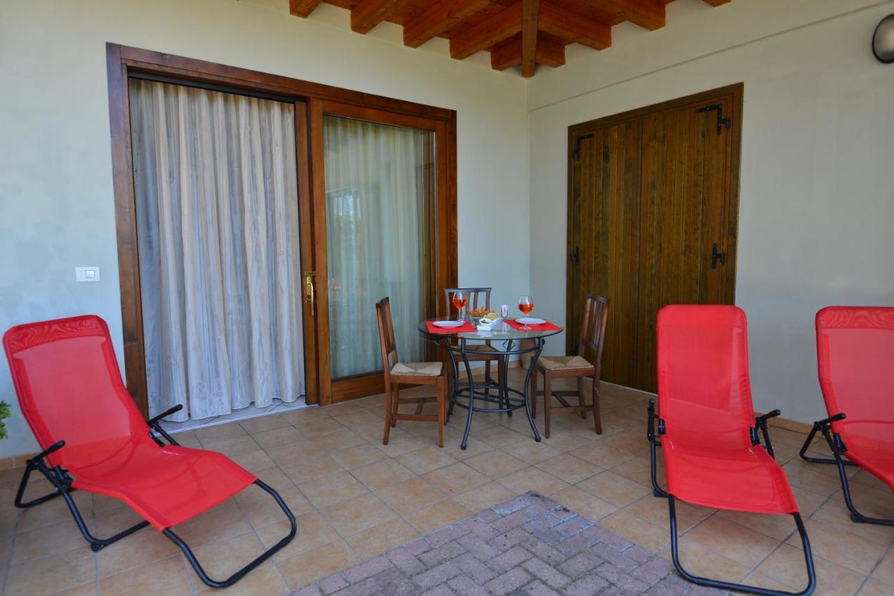 Apartamento Antiche Mura Casa Vacanze Puegnago sul Garda Exterior foto