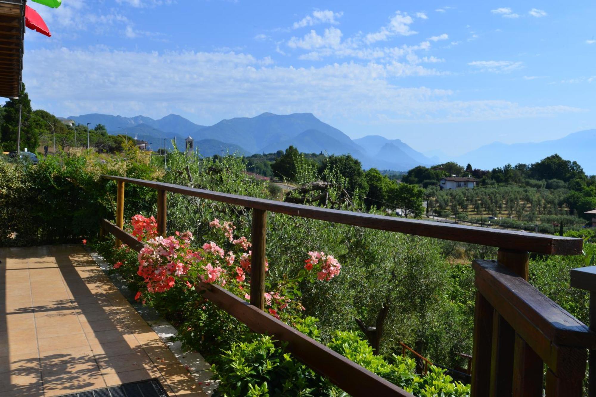 Apartamento Antiche Mura Casa Vacanze Puegnago sul Garda Exterior foto