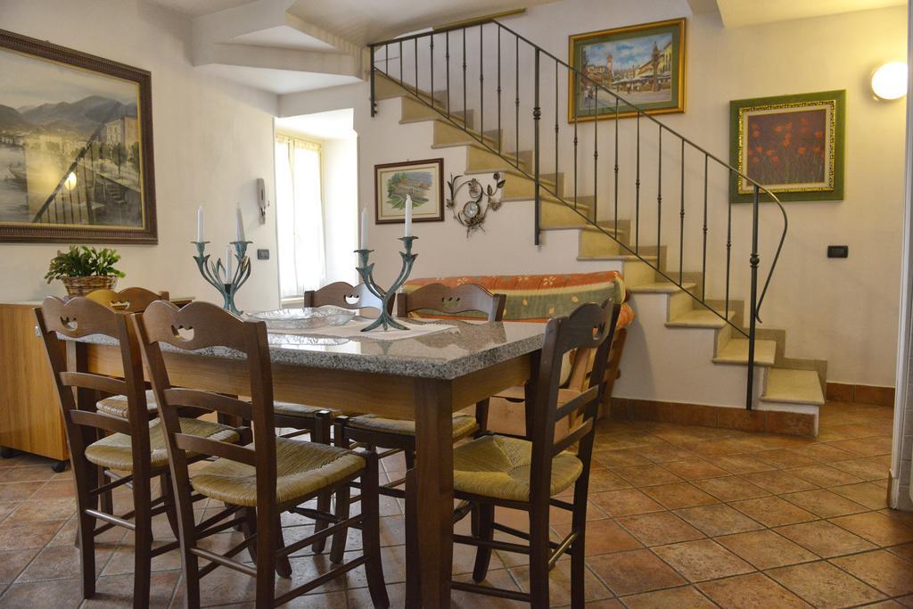 Apartamento Antiche Mura Casa Vacanze Puegnago sul Garda Exterior foto